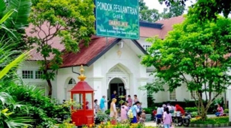 Pemandangan kampus Pondok Pesantren Sabilurrosyad Gasek.